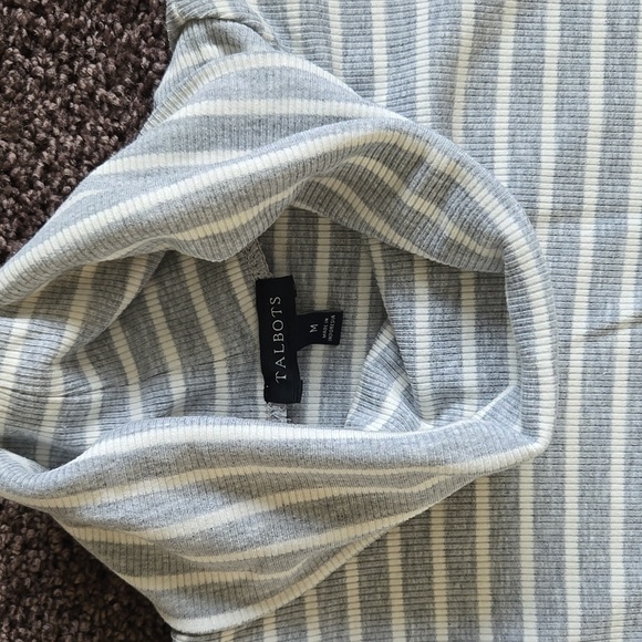 NEW Talbots Gray Cream Ribbed Stripe Turtleneck Top M - Picture 2 of 5